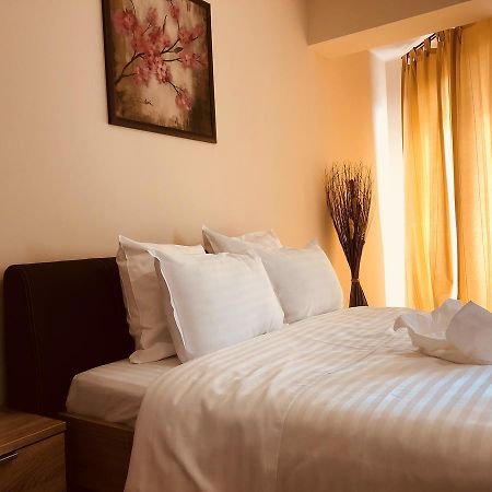 Monte Carlo Palace Rooms 布加勒斯特 外观 照片