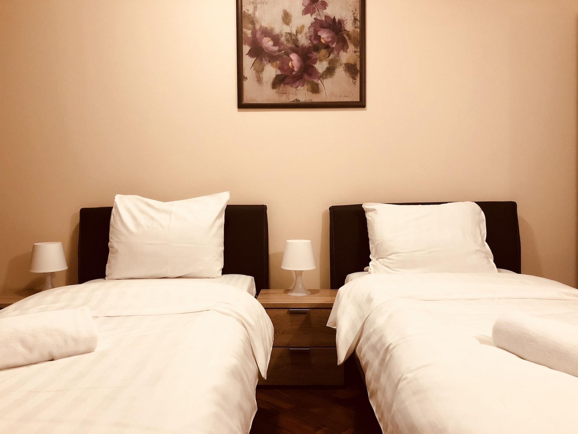 Monte Carlo Palace Rooms 布加勒斯特 外观 照片