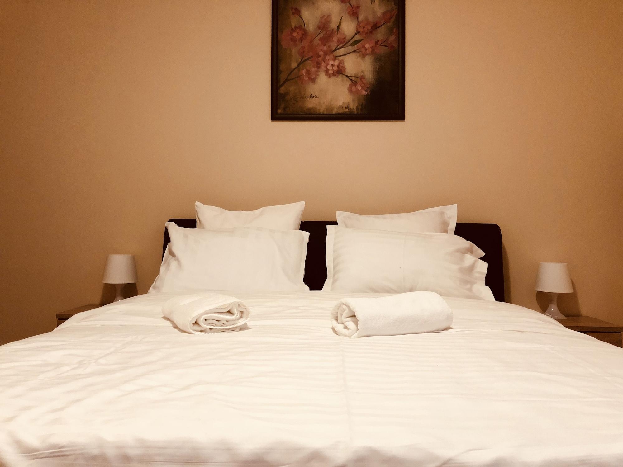 Monte Carlo Palace Rooms 布加勒斯特 外观 照片