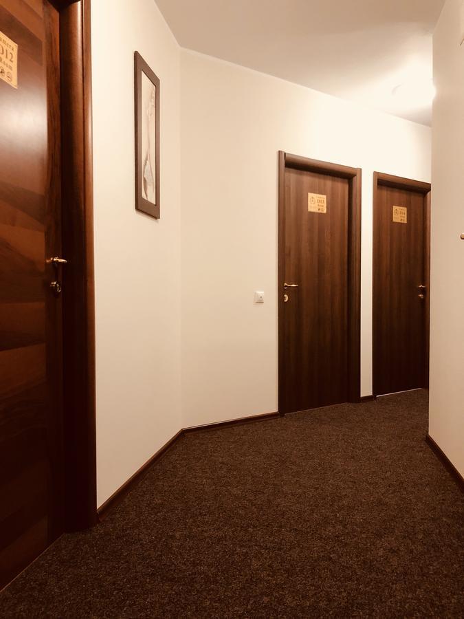 Monte Carlo Palace Rooms 布加勒斯特 外观 照片