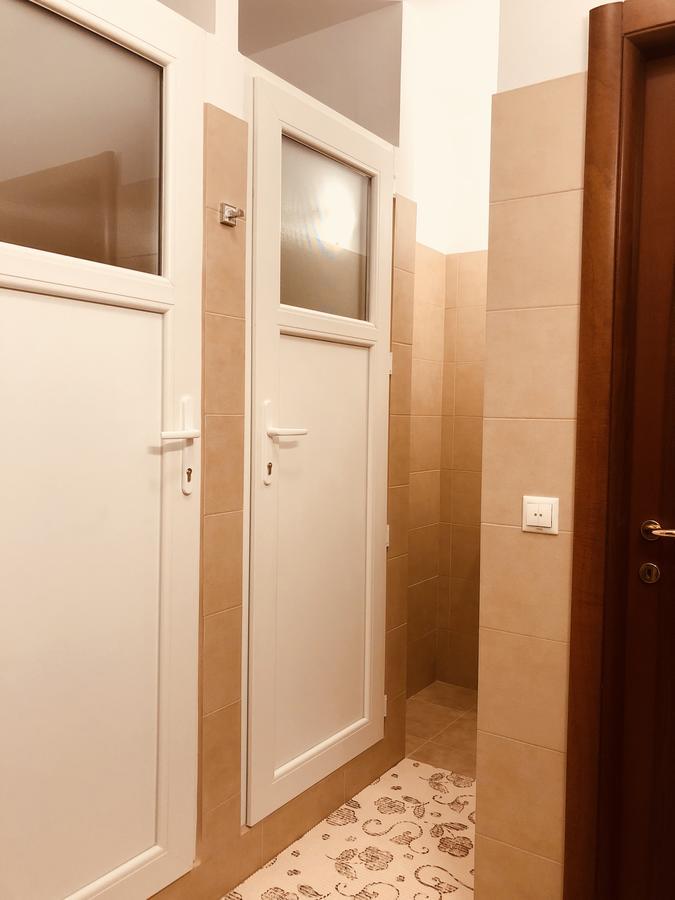 Monte Carlo Palace Rooms 布加勒斯特 外观 照片