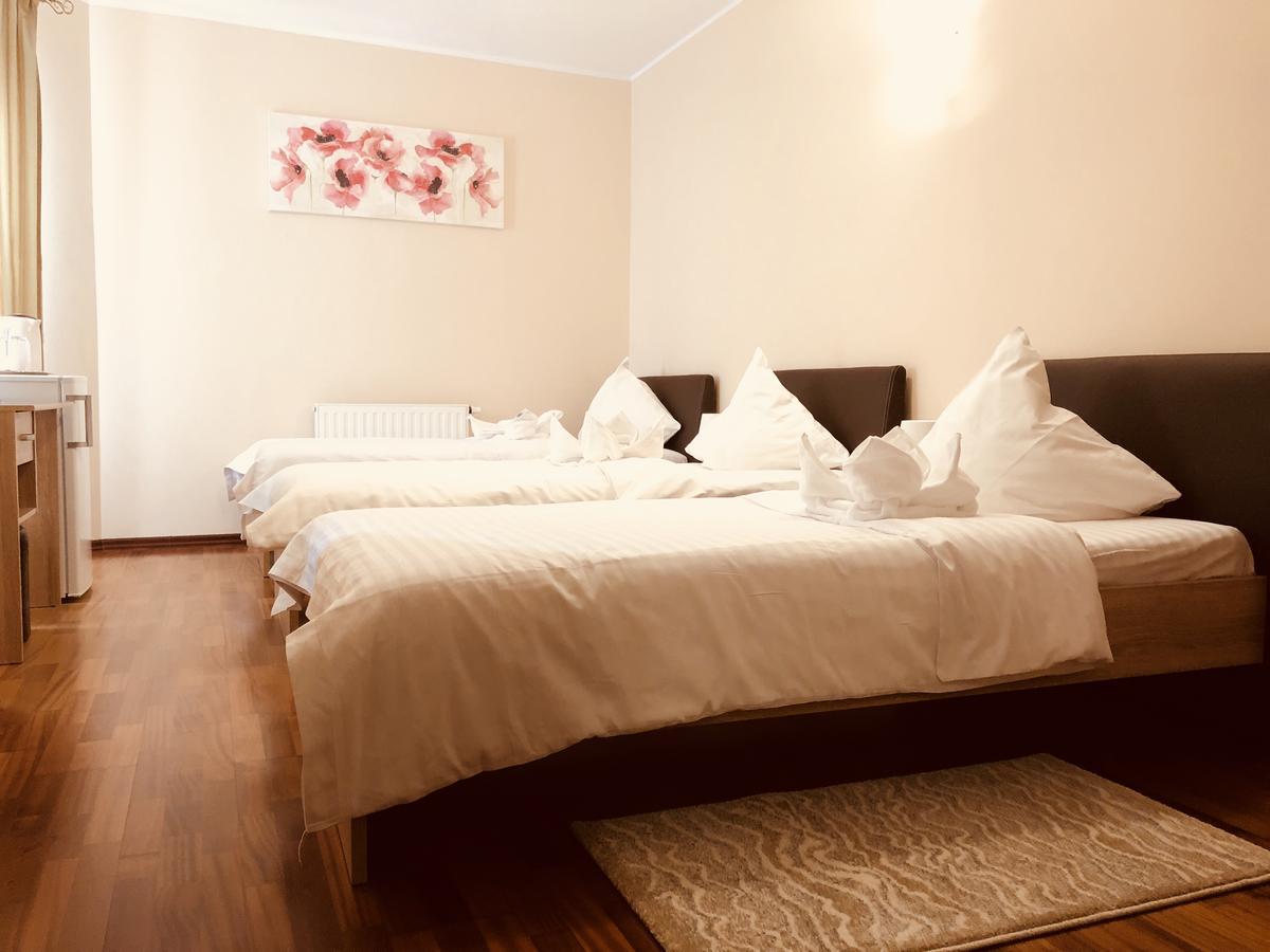 Monte Carlo Palace Rooms 布加勒斯特 外观 照片