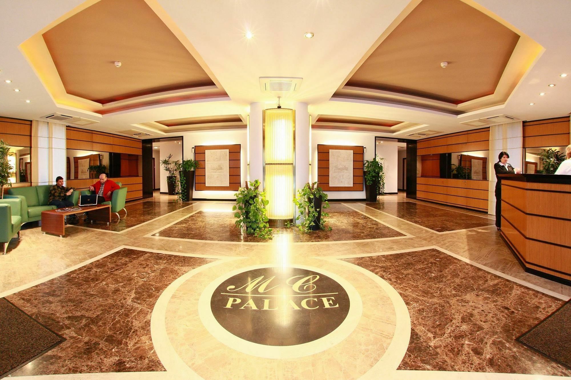 Monte Carlo Palace Rooms 布加勒斯特 外观 照片